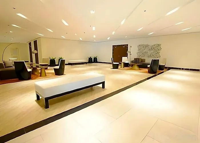 Hotell C At Mactan Newtown 2*